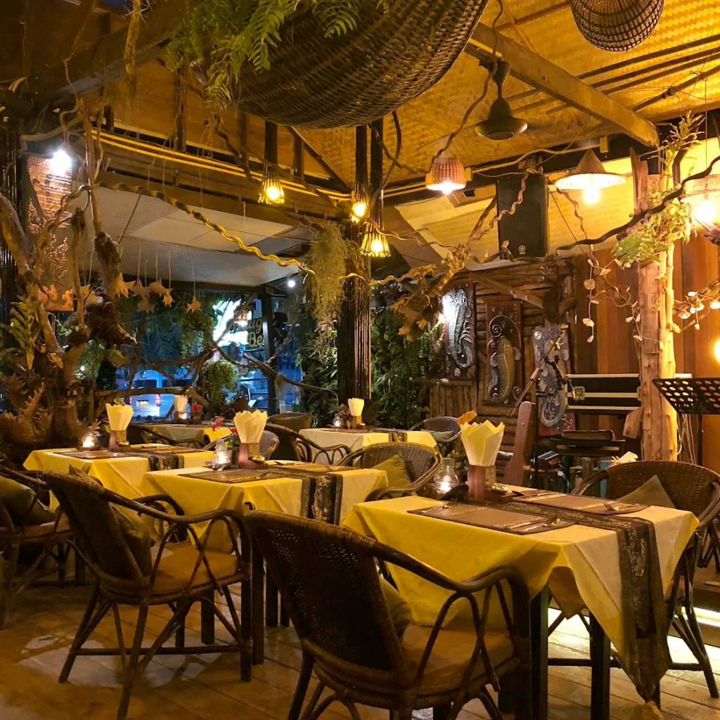 Ambiance du restaurant Le Tropézien